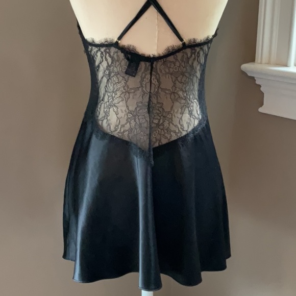 Victoria's Secret Black Lace Chemise - Picture 5 of 8